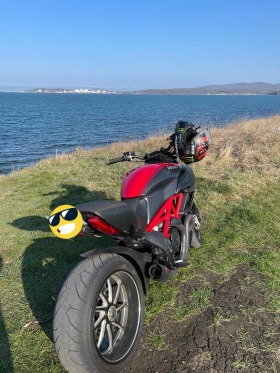 Ducati Diavel CARBON R, снимка 2 - Мотоциклети и мототехника - 44632705