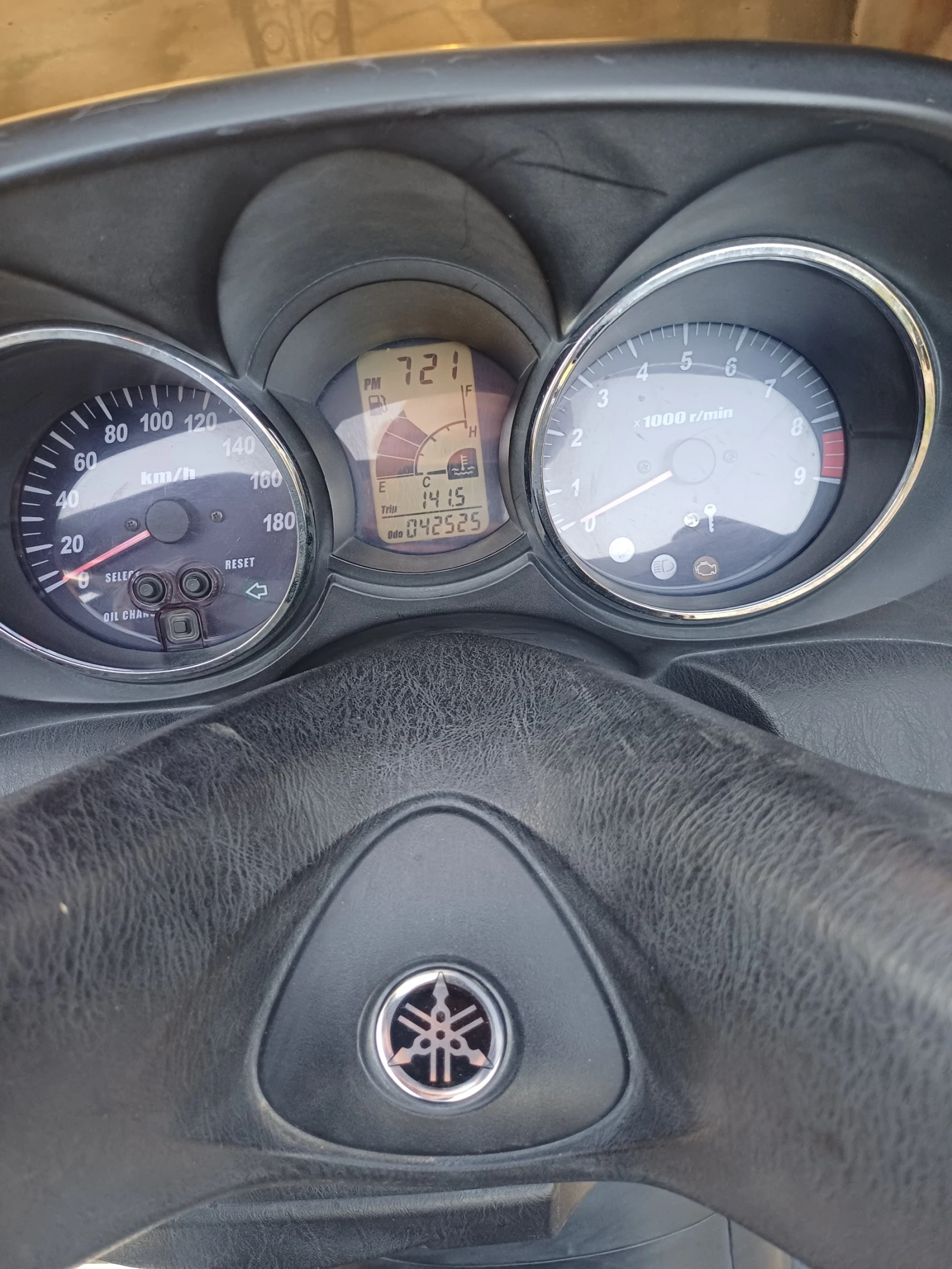 Yamaha Majesty 400, снимка 10 - Мотоциклети и мототехника - 54198011