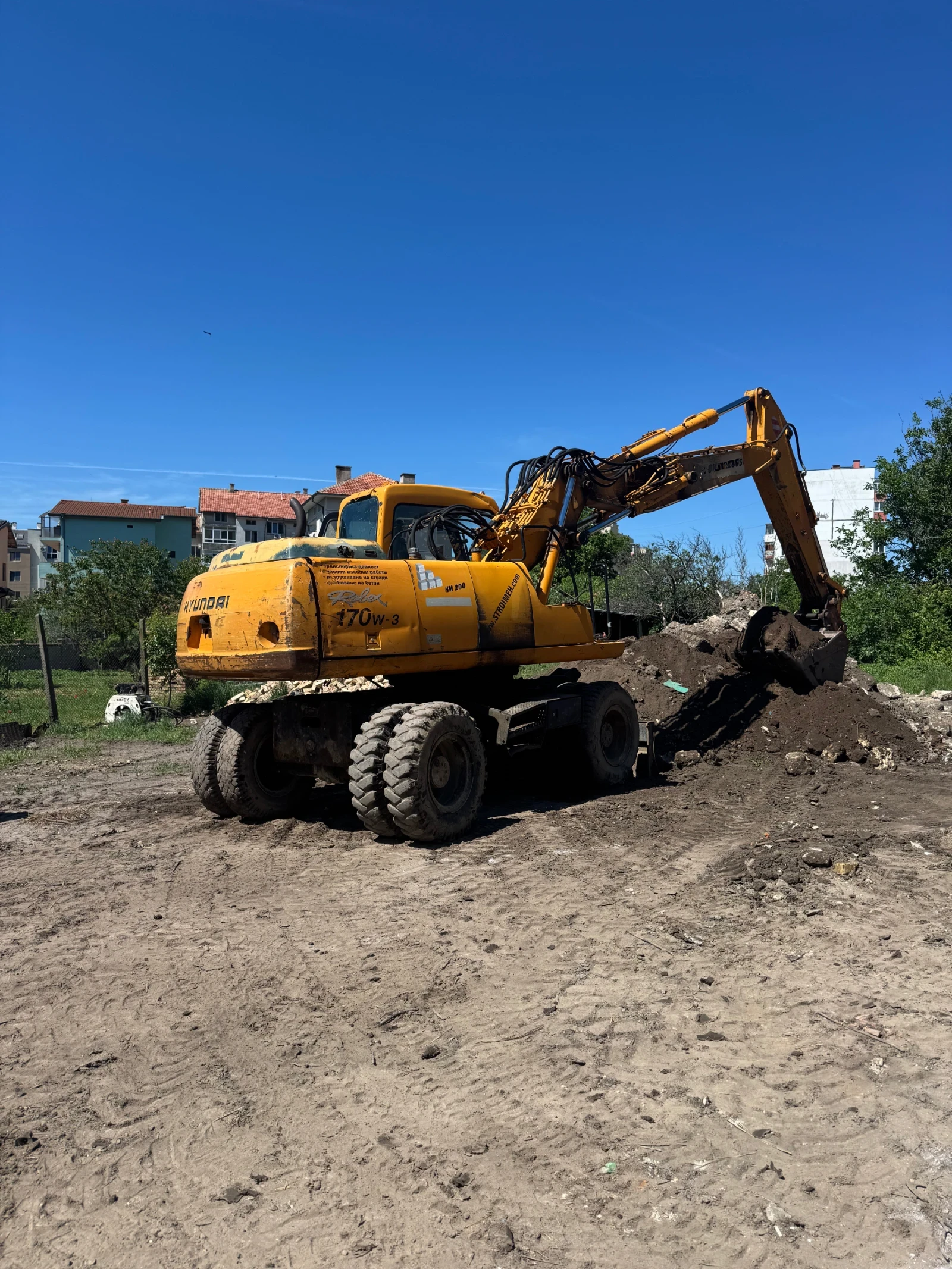 Багер Hyundai 170w-3, снимка 3 - Индустриална техника - 55276167