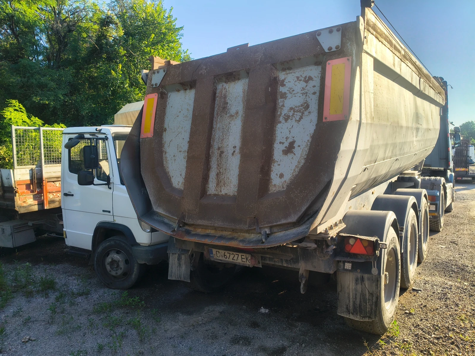 Полуремарке Menci 700, снимка 2 - Ремаркета - 55469824
