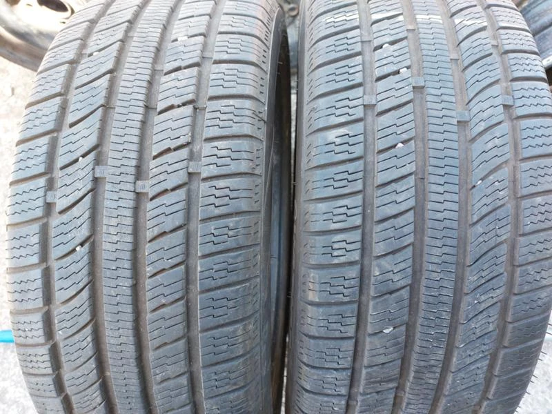 Гуми Зимни 195/50R16, снимка 1 - Гуми и джанти - 36800966