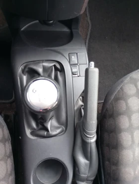 Toyota IQ - 3500 € / 6845.40 лв. - 71946821 12