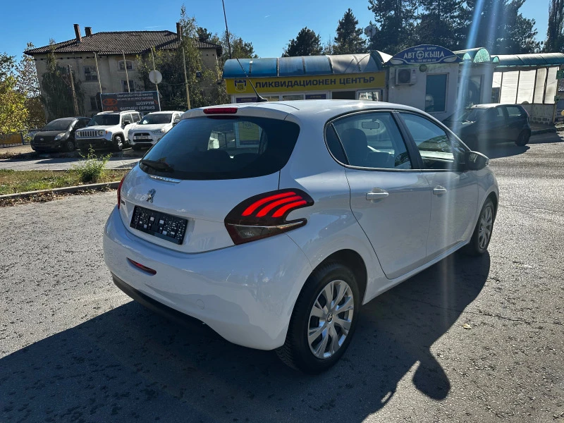 Peugeot 208 1.5 HDi, снимка 4 - Автомобили и джипове - 42835957