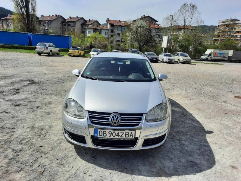 VW Golf, снимка 1 - Автомобили и джипове - 47839342