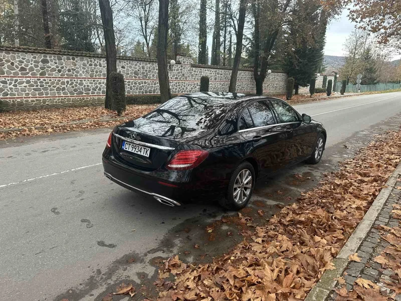 Mercedes-Benz E 220 Avangarde E200 9G tronic, снимка 4 - Автомобили и джипове - 47982743