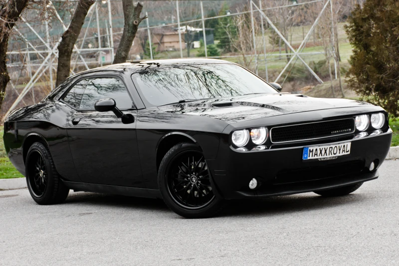 Dodge Challenger 3.6 V6, снимка 1 - Автомобили и джипове - 48347933