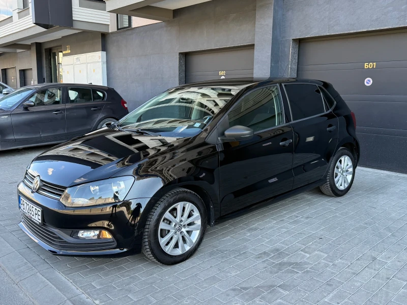 VW Polo 1.4 TDI /75к.с./Обслужена/КАСКО/EURO 6, снимка 3 - Автомобили и джипове - 51778532