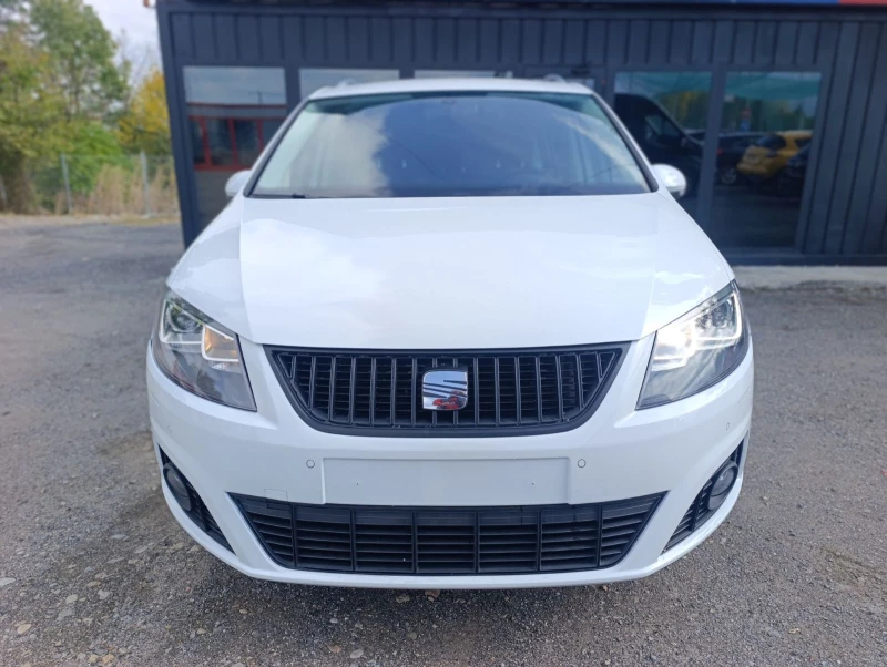 Seat Alhambra * Sport* 2.0* TDI* DSG* Camera* Navi* 177hp 7 Мест, снимка 2 - Автомобили и джипове - 52038966