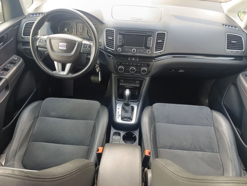 Seat Alhambra * Sport* 2.0* TDI* DSG* Camera* Navi* 177hp 7 Мест, снимка 9 - Автомобили и джипове - 52038966