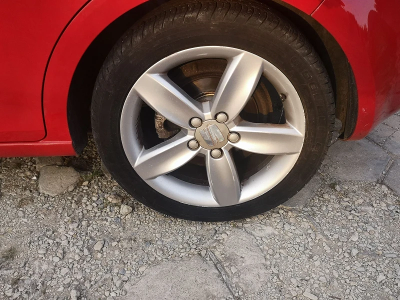 Seat Leon 2.0 FSI, снимка 4 - Автомобили и джипове - 52349811