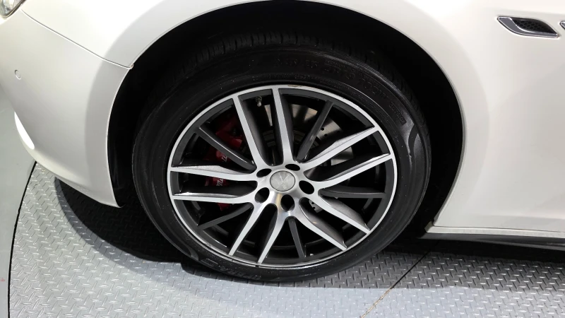 Maserati Ghibli 3.0, снимка 5 - Автомобили и джипове - 52447731