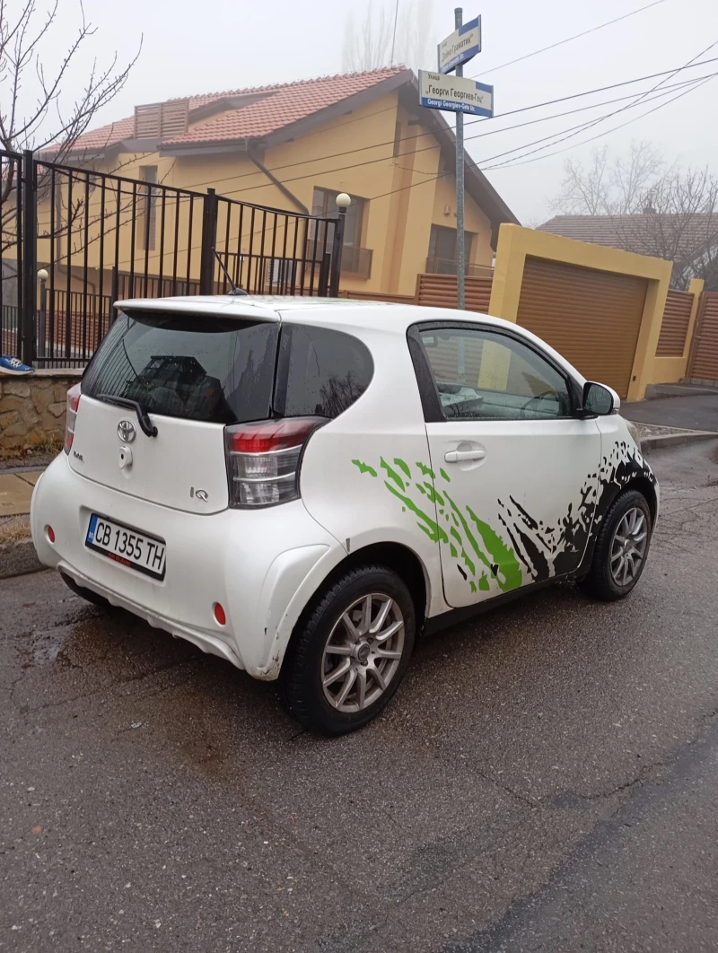 Toyota IQ, снимка 4 - Автомобили и джипове - 52918863