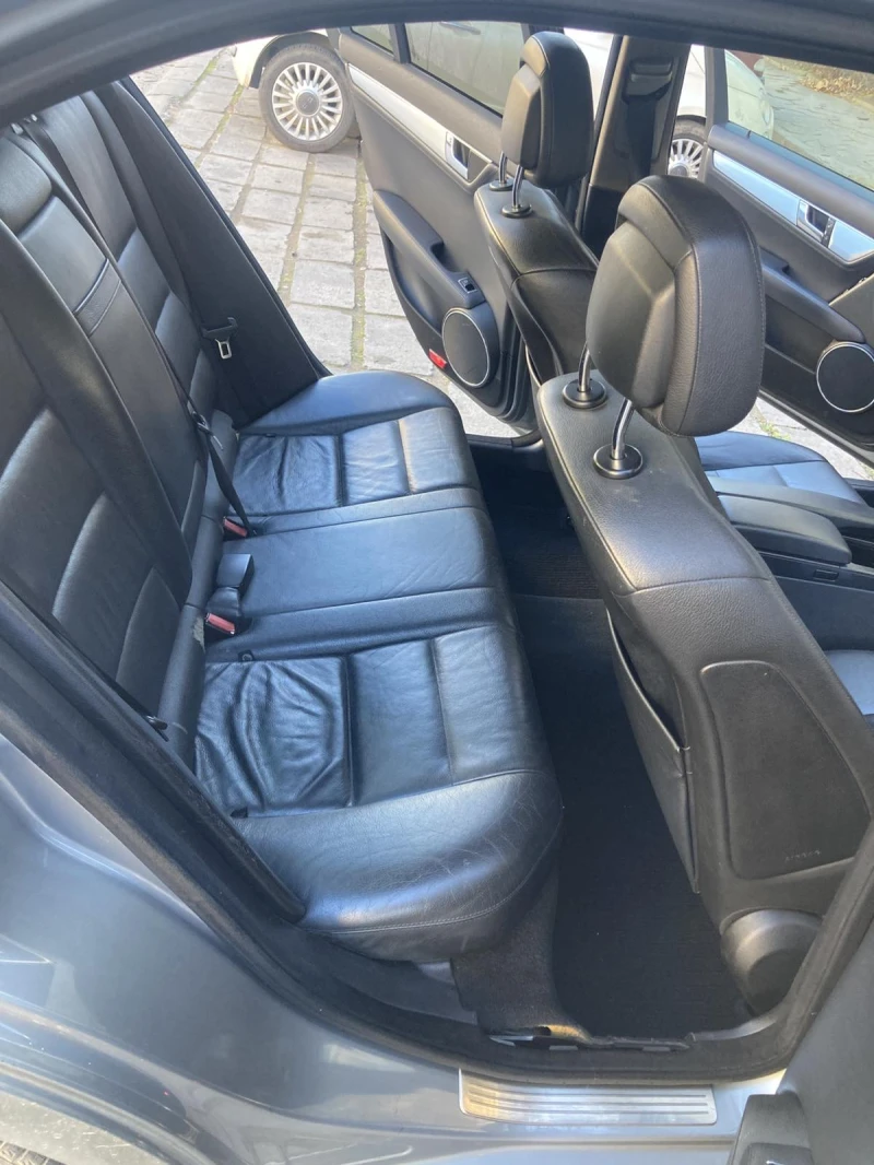 Mercedes-Benz C 220 Om646, снимка 8 - Автомобили и джипове - 53122907