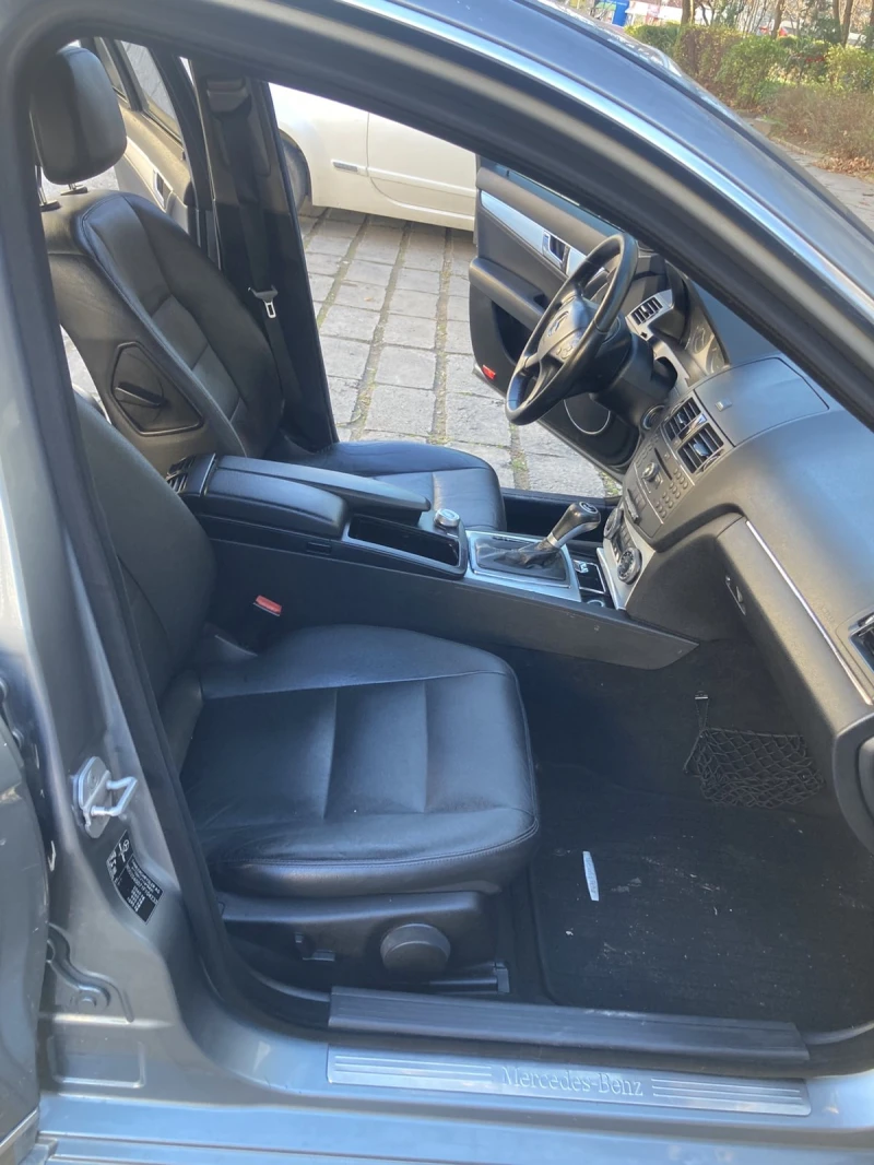Mercedes-Benz C 220 Om646, снимка 7 - Автомобили и джипове - 53122907