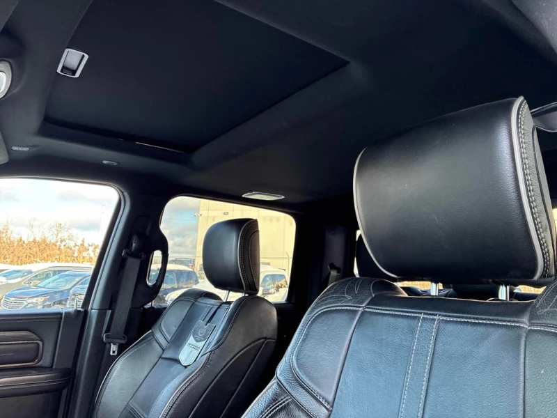 Dodge RAM 3500 * Limited * CARFAX * БЕЗ ПЪРВОНАЧАЛНА ВНОСКА, снимка 10 - Автомобили и джипове - 53157704