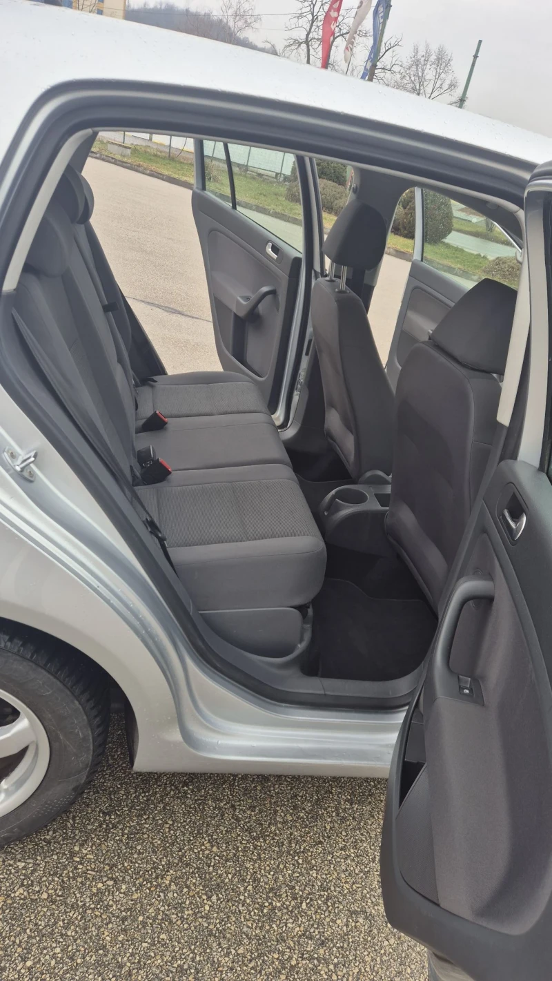 VW Golf Plus 1600кб, снимка 11 - Автомобили и джипове - 53420332