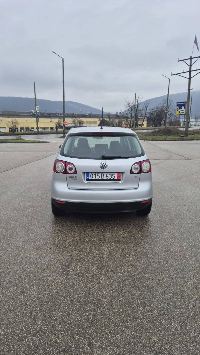VW Golf Plus 1600кб, снимка 9 - Автомобили и джипове - 53420332