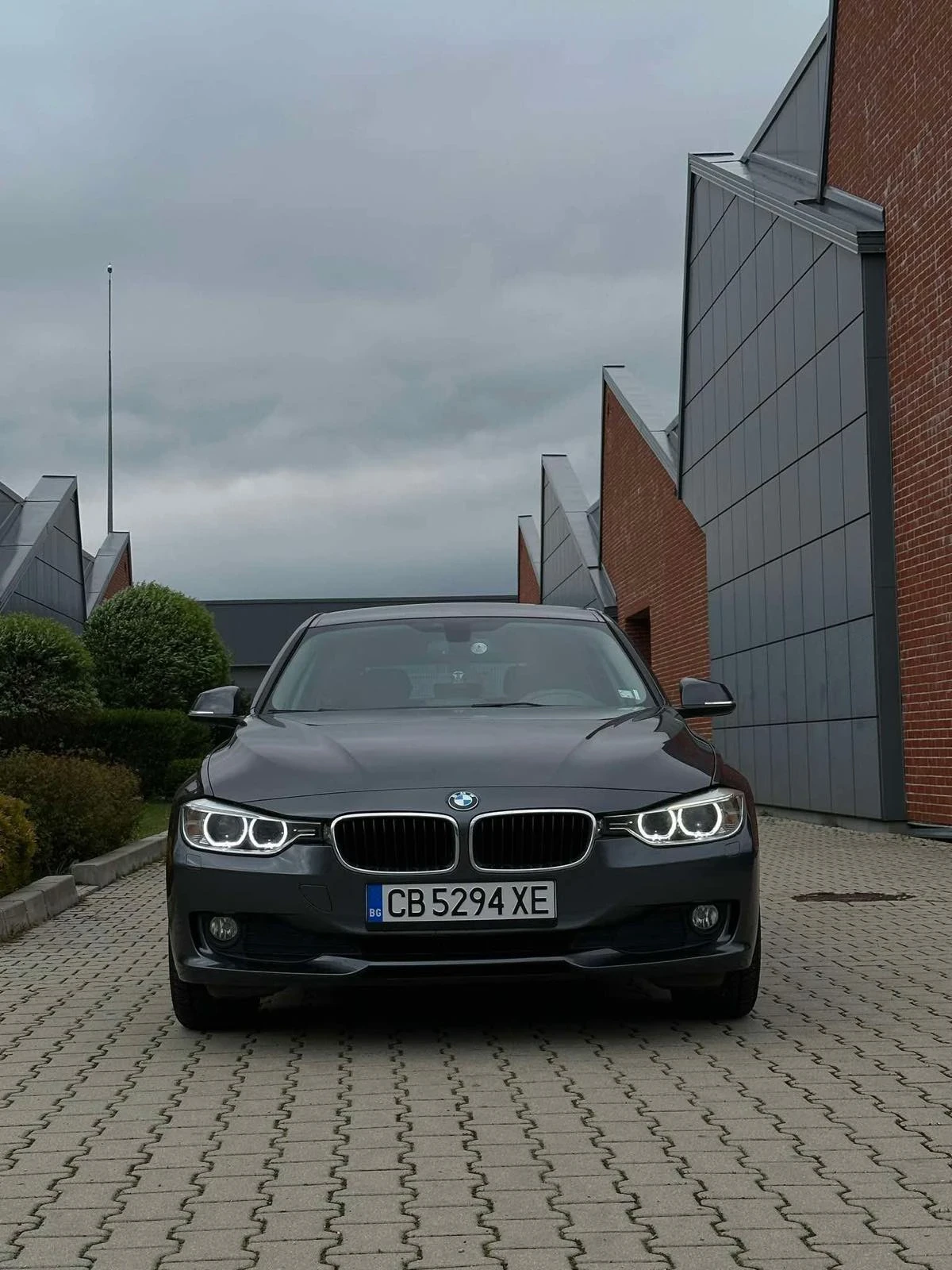BMW 320 320d Xdrive, снимка 1