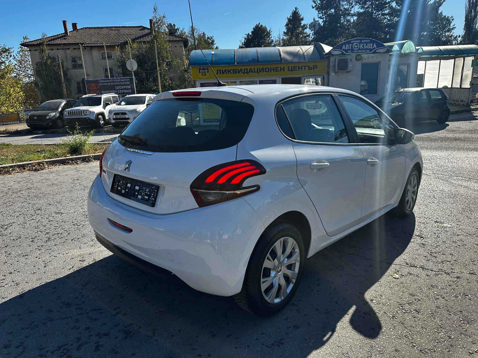 Peugeot 208 1.5 HDi - изображение 4