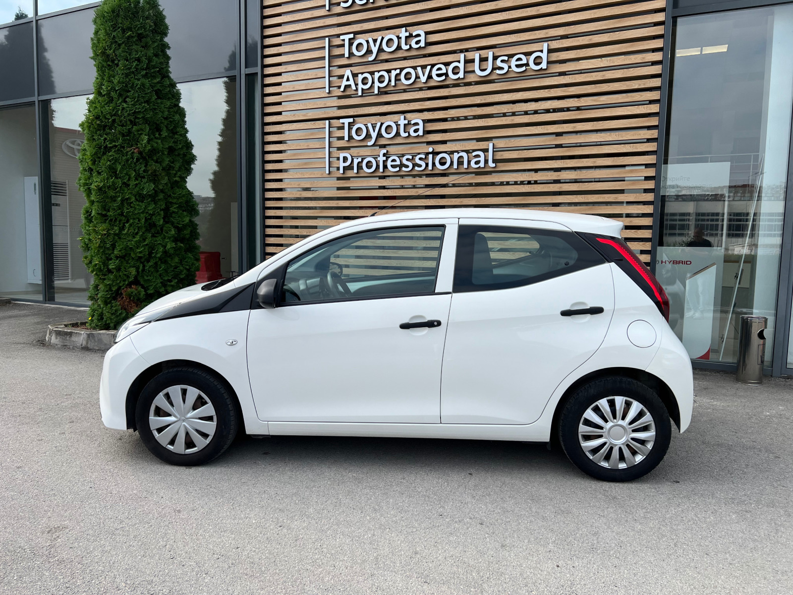 Toyota Aygo 1.0 MT - изображение 7