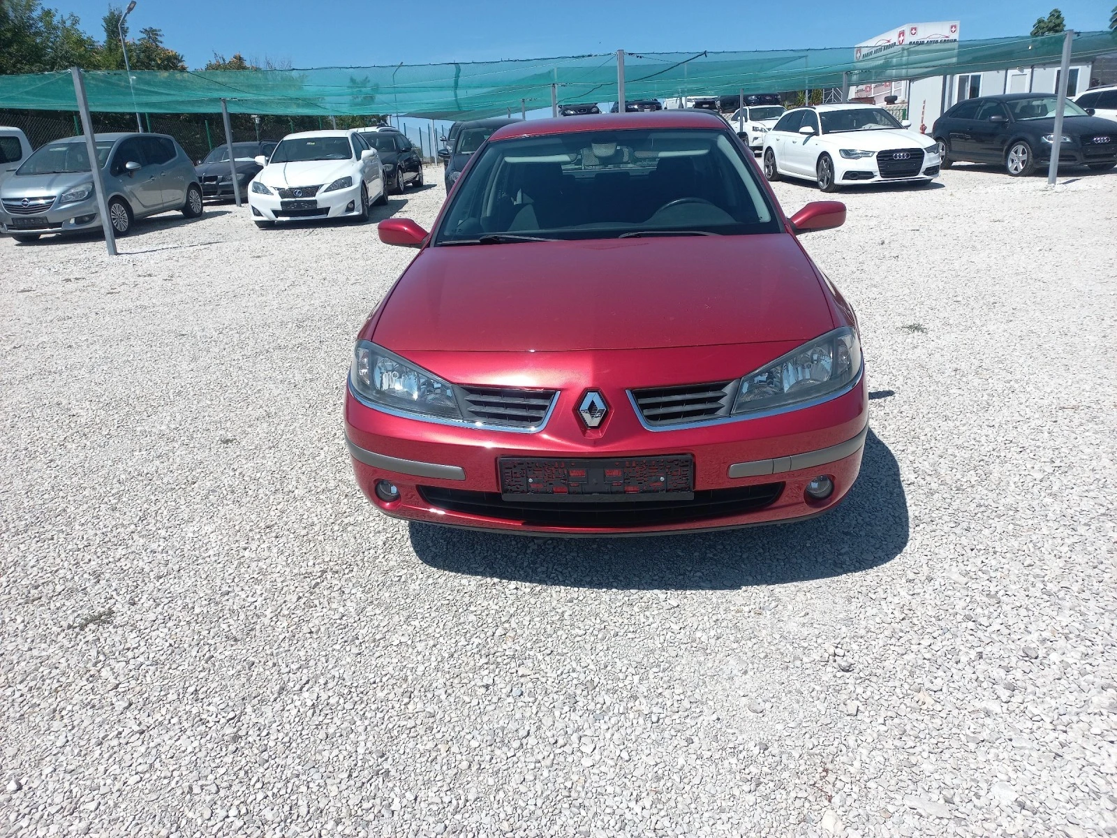 Renault Laguna 1.6i - изображение 2