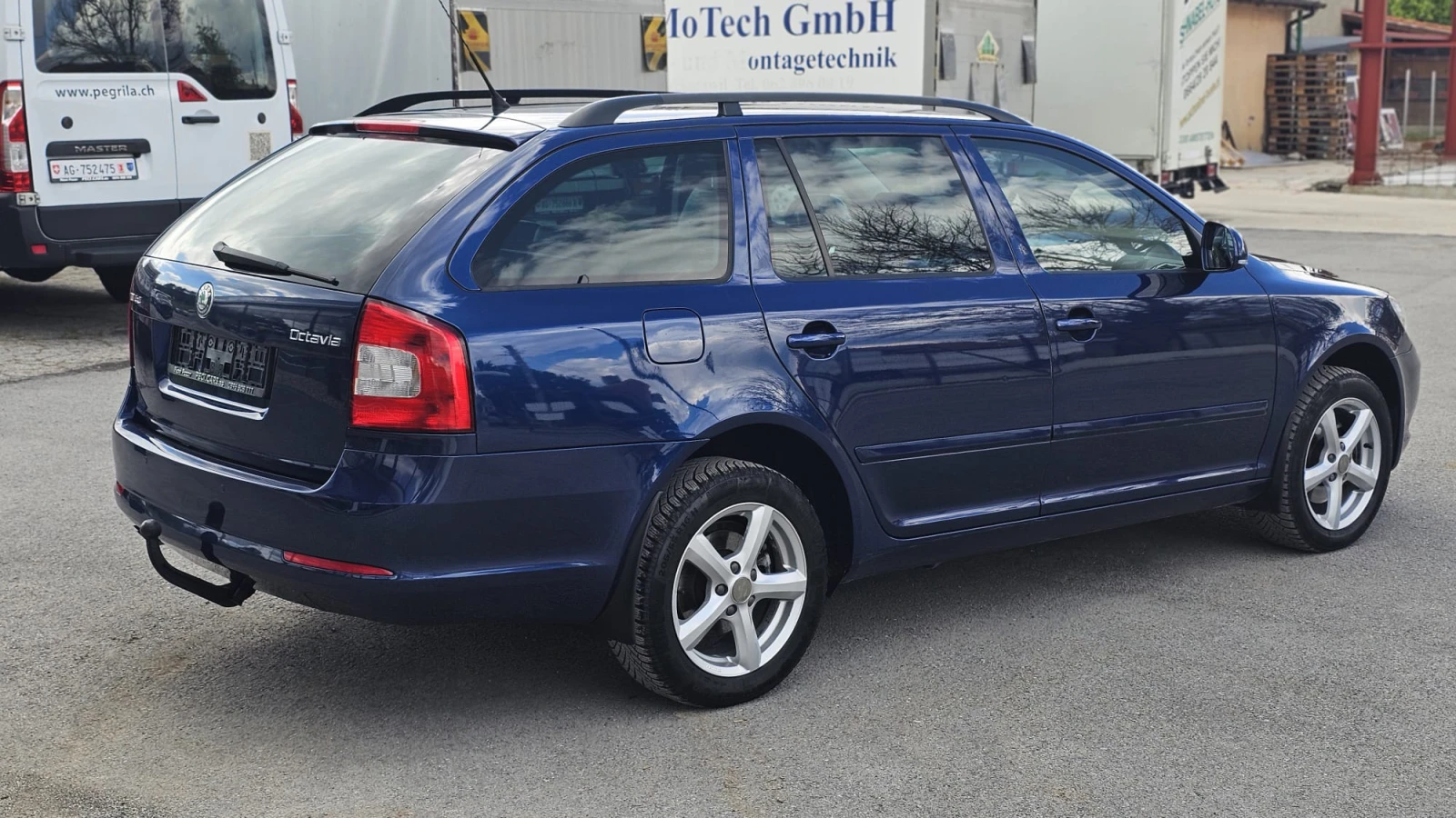 Skoda Octavia 2.0TDi 4x4 6SP CH-СЕРВИЗНА ИСТ.-ТОП СЪСТ.-ЛИЗИНГ - изображение 6