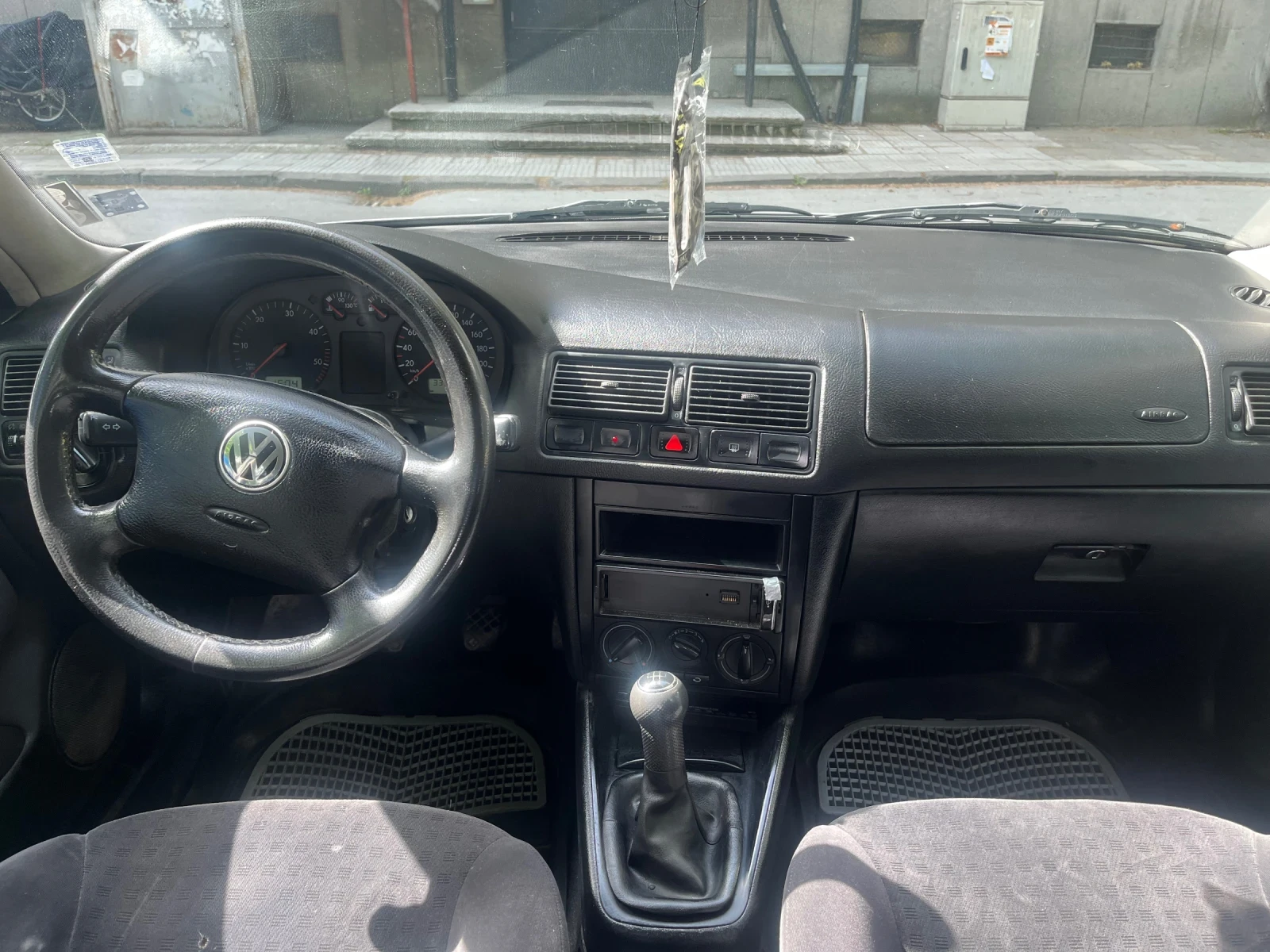 VW Golf Комби - изображение 7