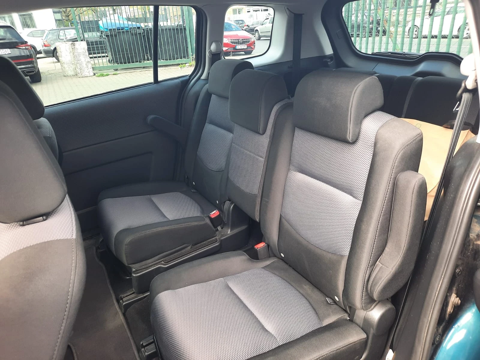 Mazda 5  - изображение 7