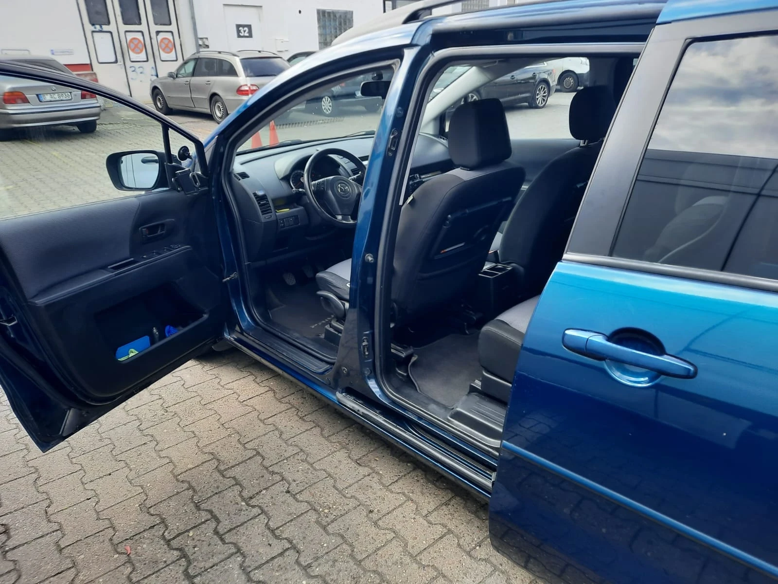 Mazda 5  - изображение 5