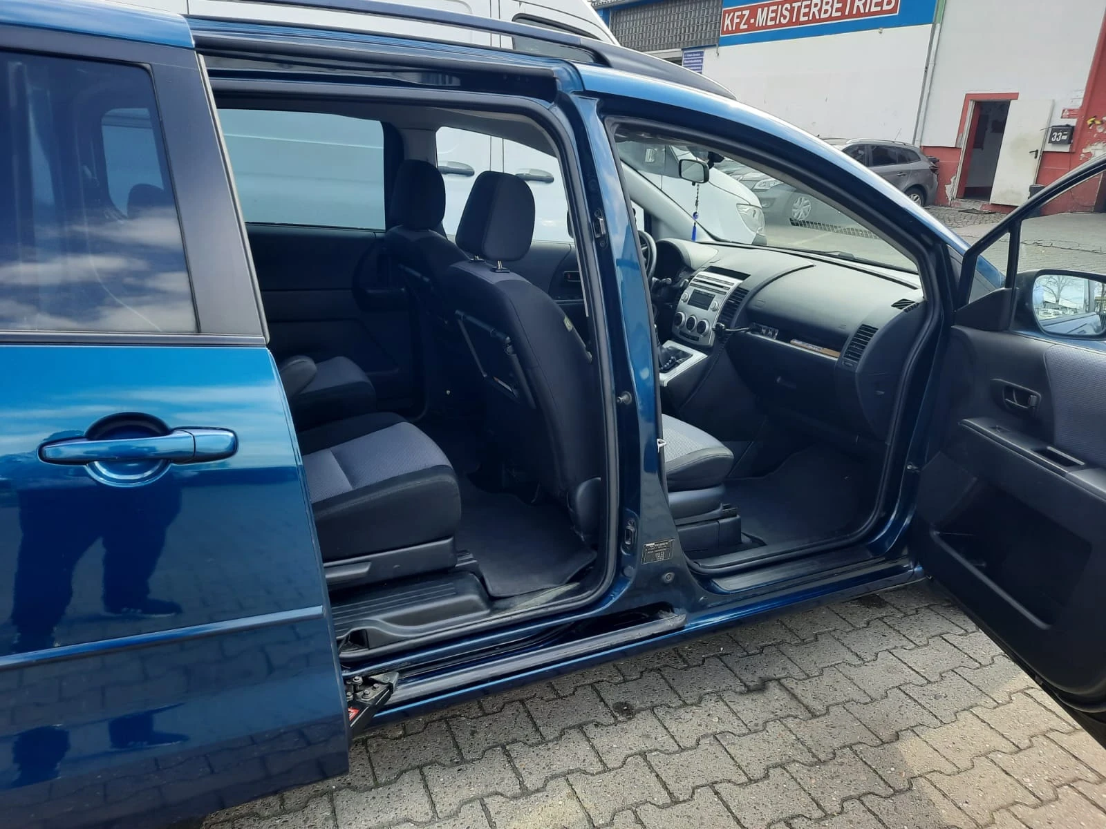 Mazda 5 | Mobile.bg — изображение 12