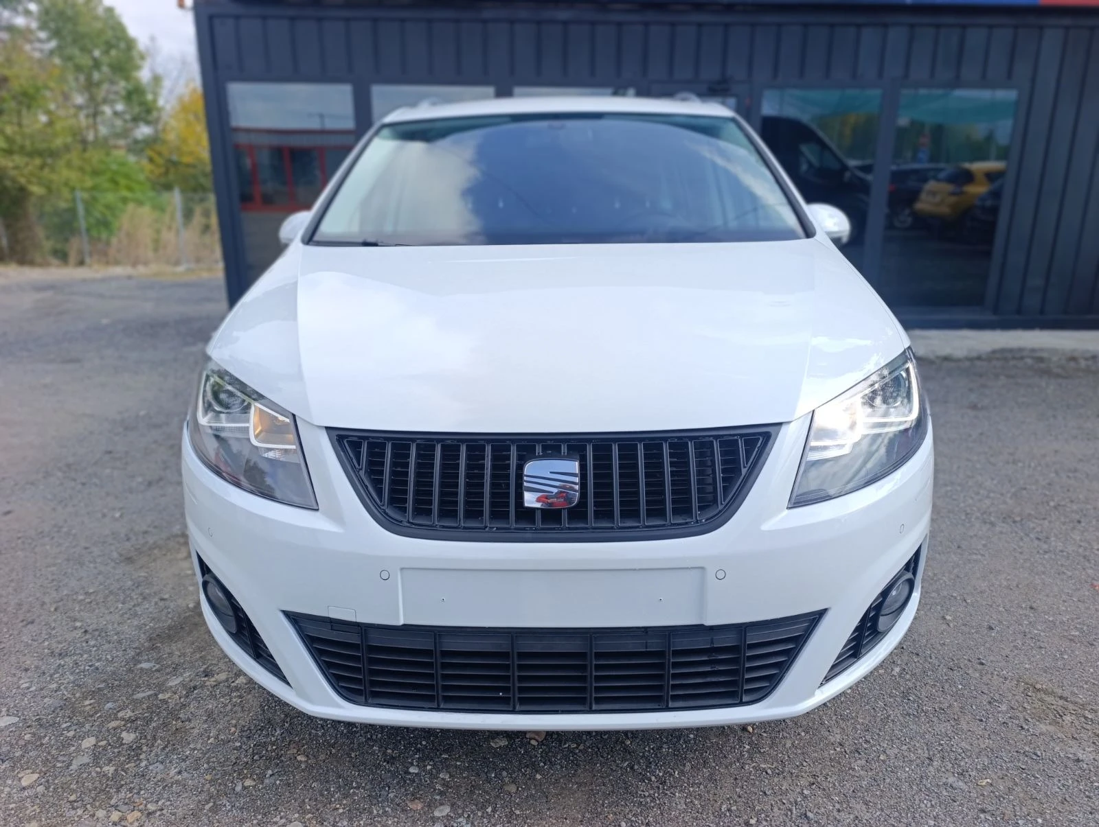 Seat Alhambra * Sport* 2.0* TDI* DSG* Camera* Navi* 177hp 7 Мест - изображение 2