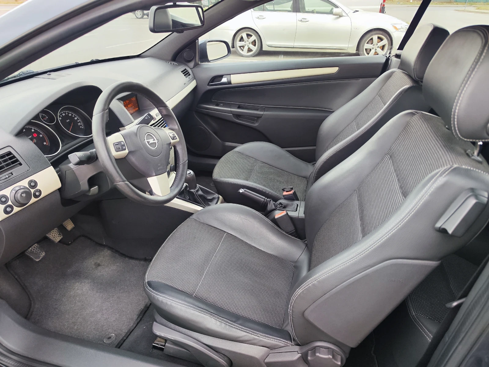 Opel Astra 1.9 CDTI 150hp TwinTop | Mobile.bg   15