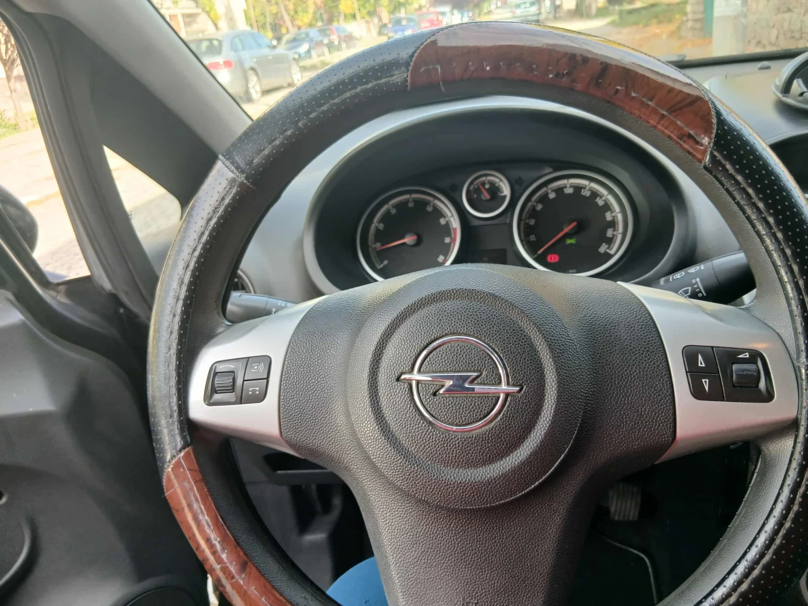 Opel Corsa  - изображение 5