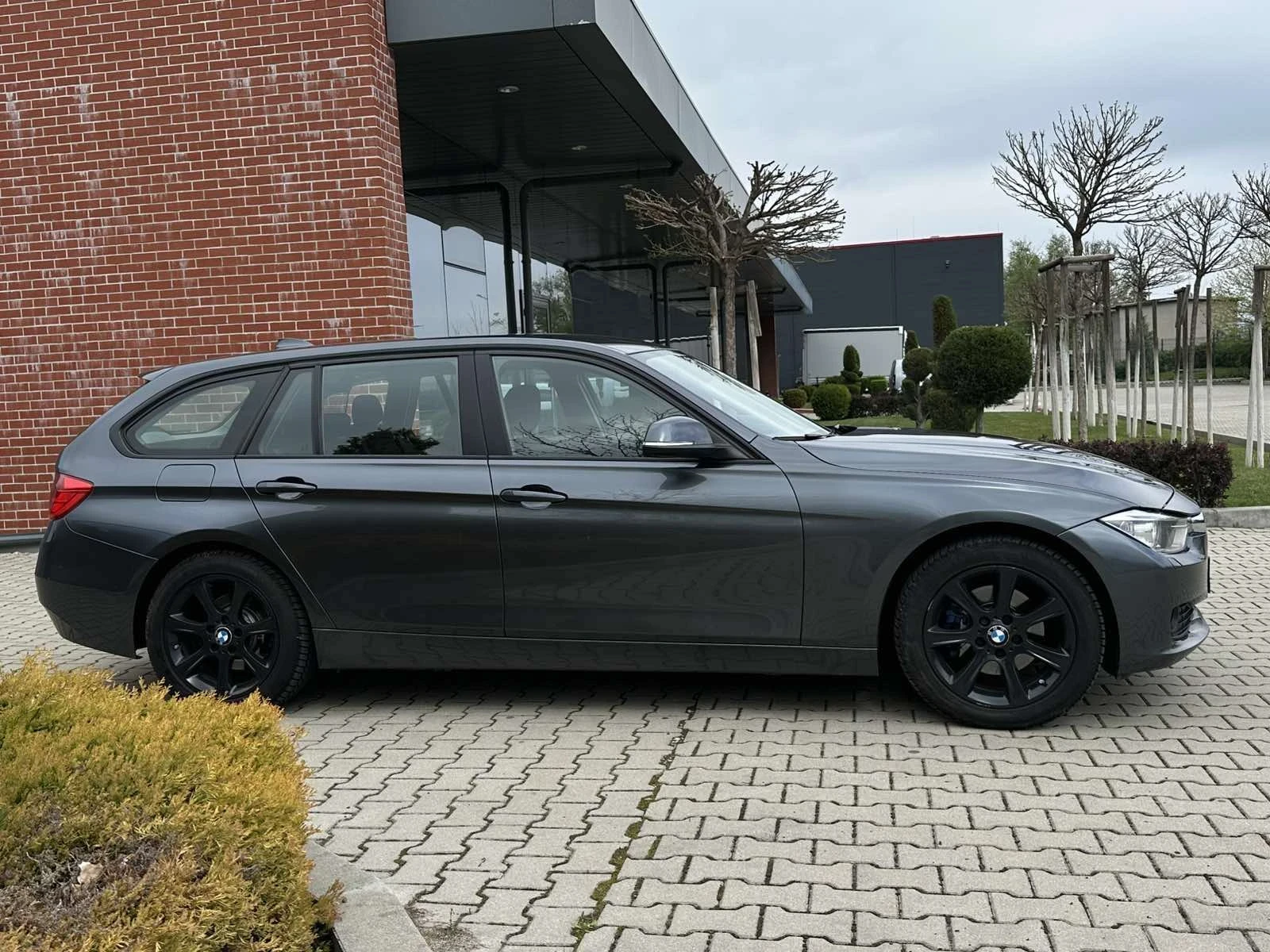 BMW 320 320d Xdrive - изображение 7