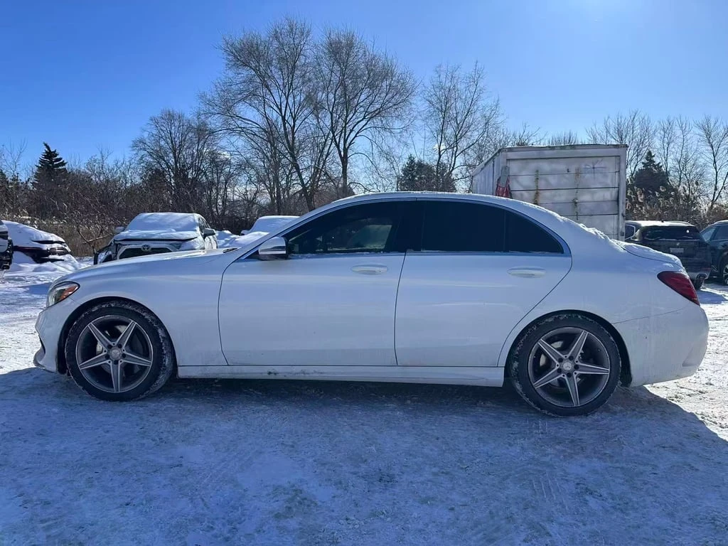 Mercedes-Benz C 300 * CARFAX * ЦЕНА ДО БГ - изображение 2