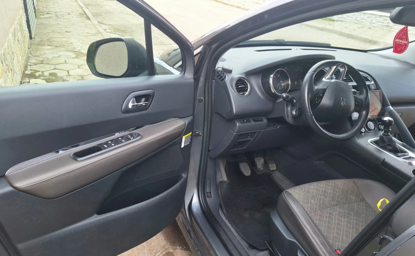 Peugeot 3008 1.6HDI FACELIFT - изображение 7