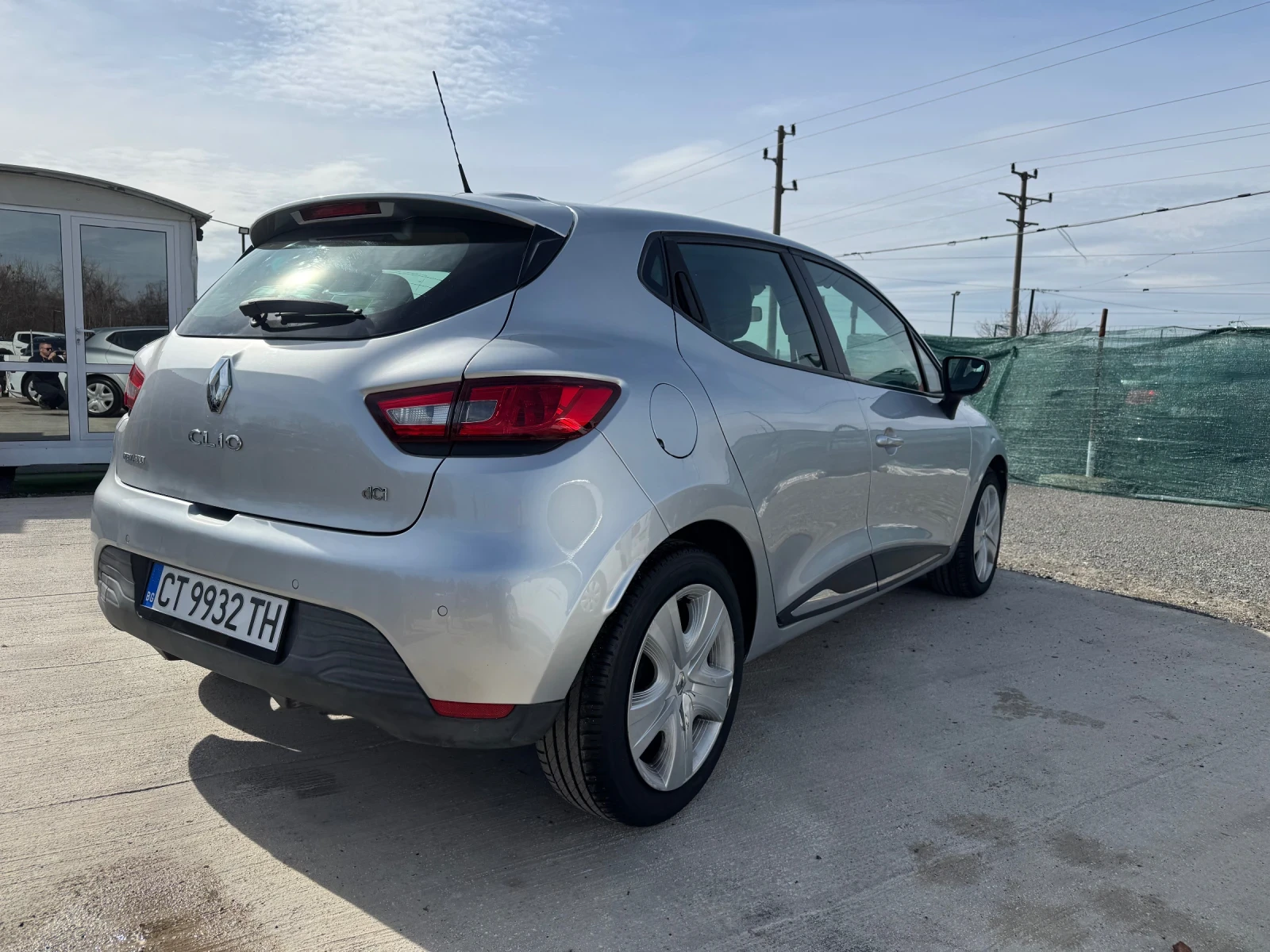 Renault Clio 1.5 dci, снимка 2 - Автомобили и джипове - 53608118
