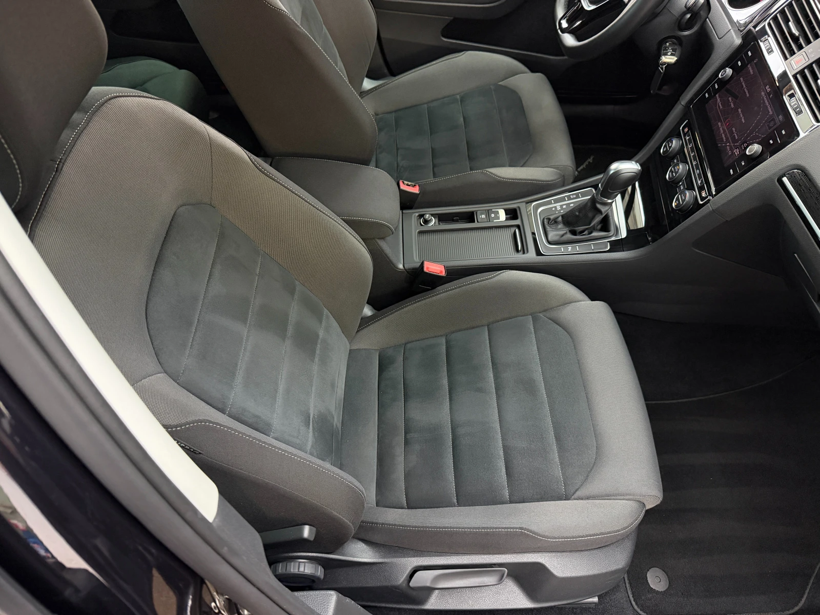 VW Golf 2.0TDI* DSG* �������� ������ � ����� ������� � VW | Mobile.bg � ����������� 15