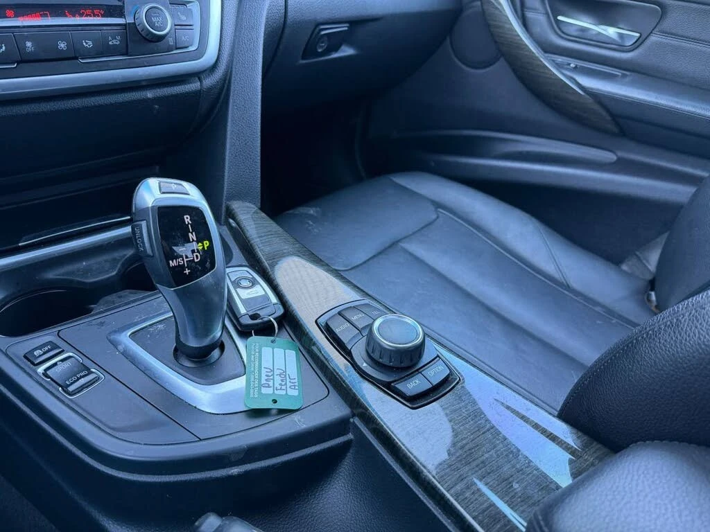 BMW 328 i* xDrive* АвтоКредит* (ЦЕНА ДО БГ)* , снимка 10 - Автомобили и джипове - 54024420