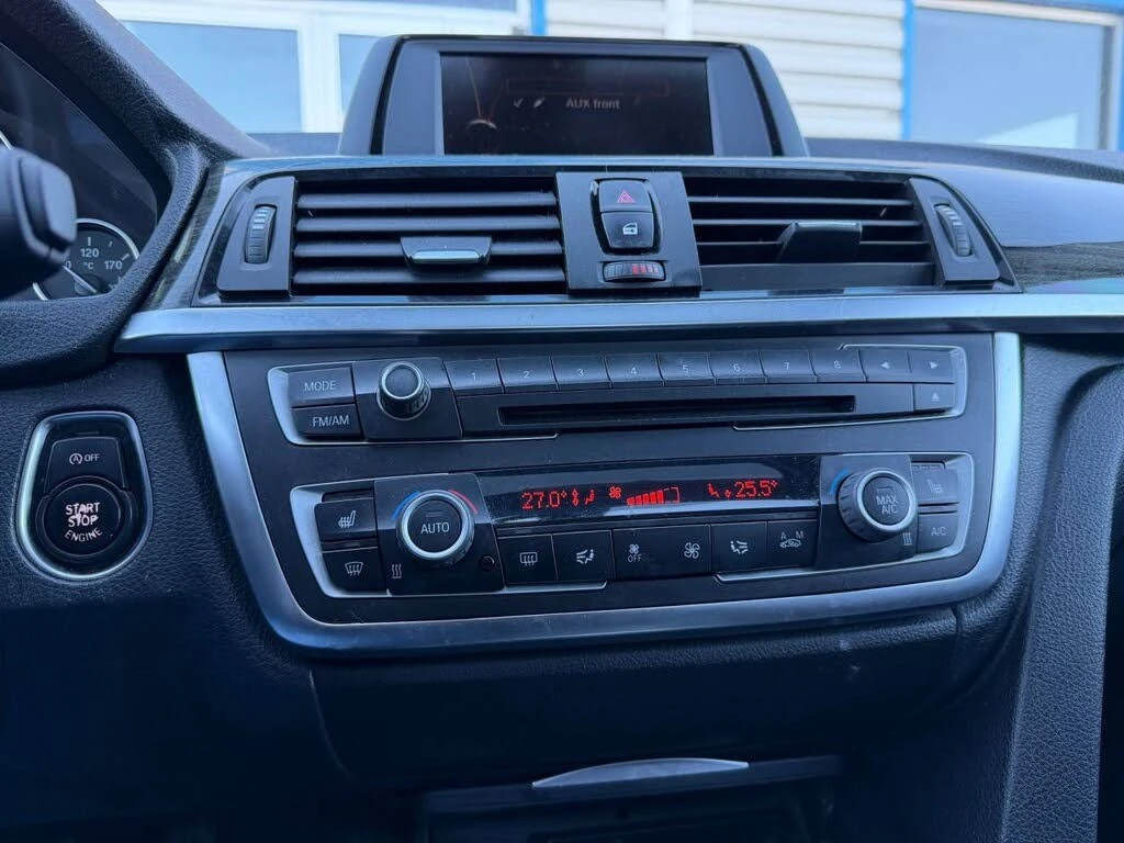 BMW 328 i* xDrive* АвтоКредит* (ЦЕНА ДО БГ)* , снимка 9 - Автомобили и джипове - 54024420