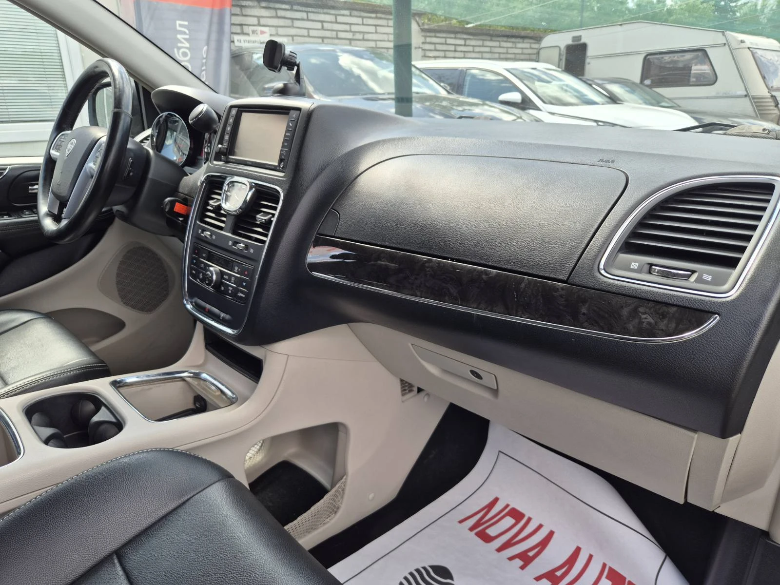 Chrysler Gr.voyager 2.8CRDI-LANCIA, снимка 13 - Автомобили и джипове - 54433921