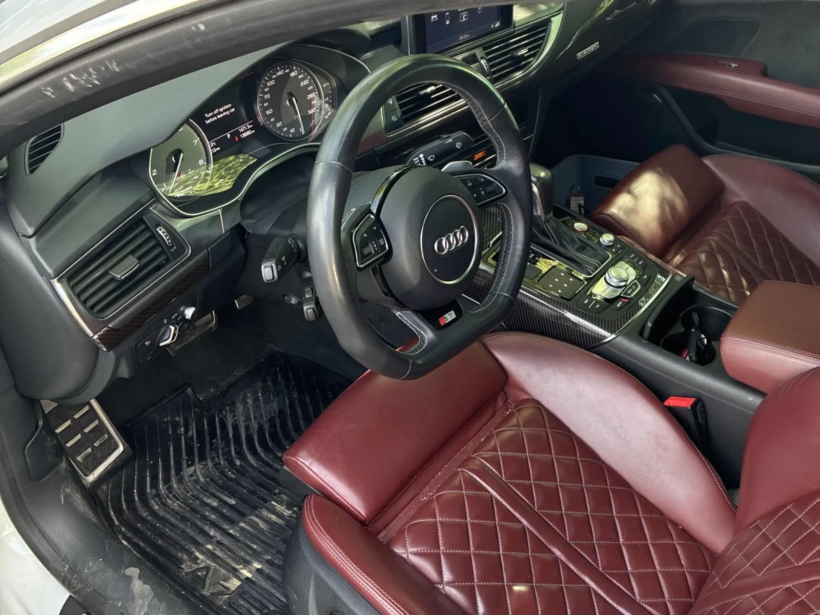 Audi S7 CARFAX * АВТО КРЕДИТ * ПРОГНОЗНА ЦЕНА ДО БГ * , снимка 9 - Автомобили и джипове - 54691556