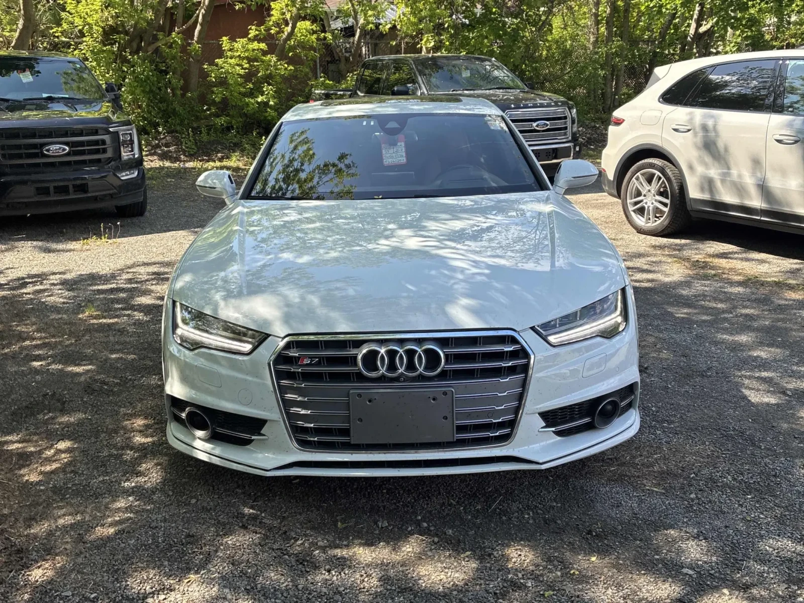 Audi S7 CARFAX * АВТО КРЕДИТ * ПРОГНОЗНА ЦЕНА ДО БГ * , снимка 2 - Автомобили и джипове - 54691556