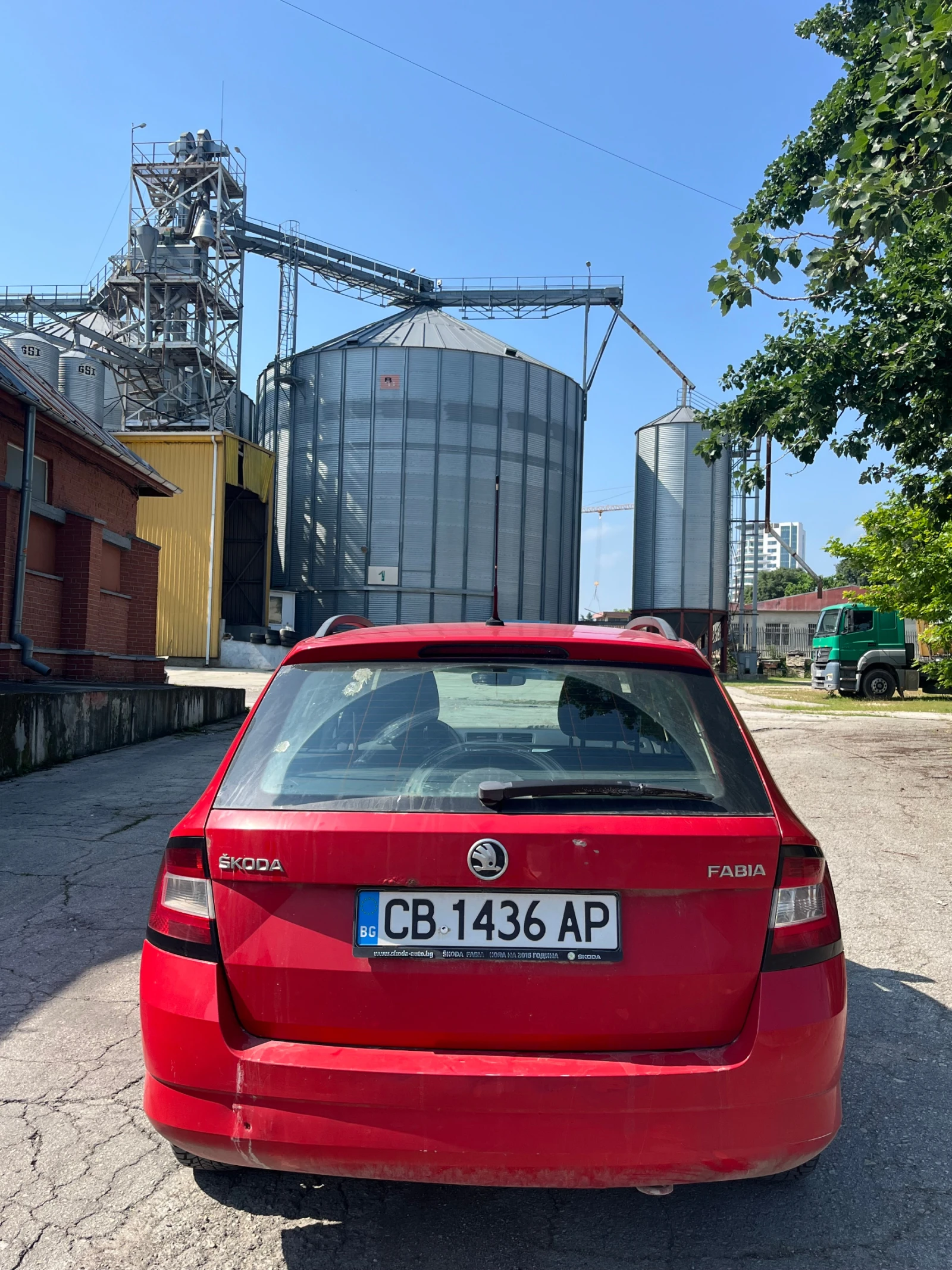 Skoda Fabia, снимка 7 - Автомобили и джипове - 54792443