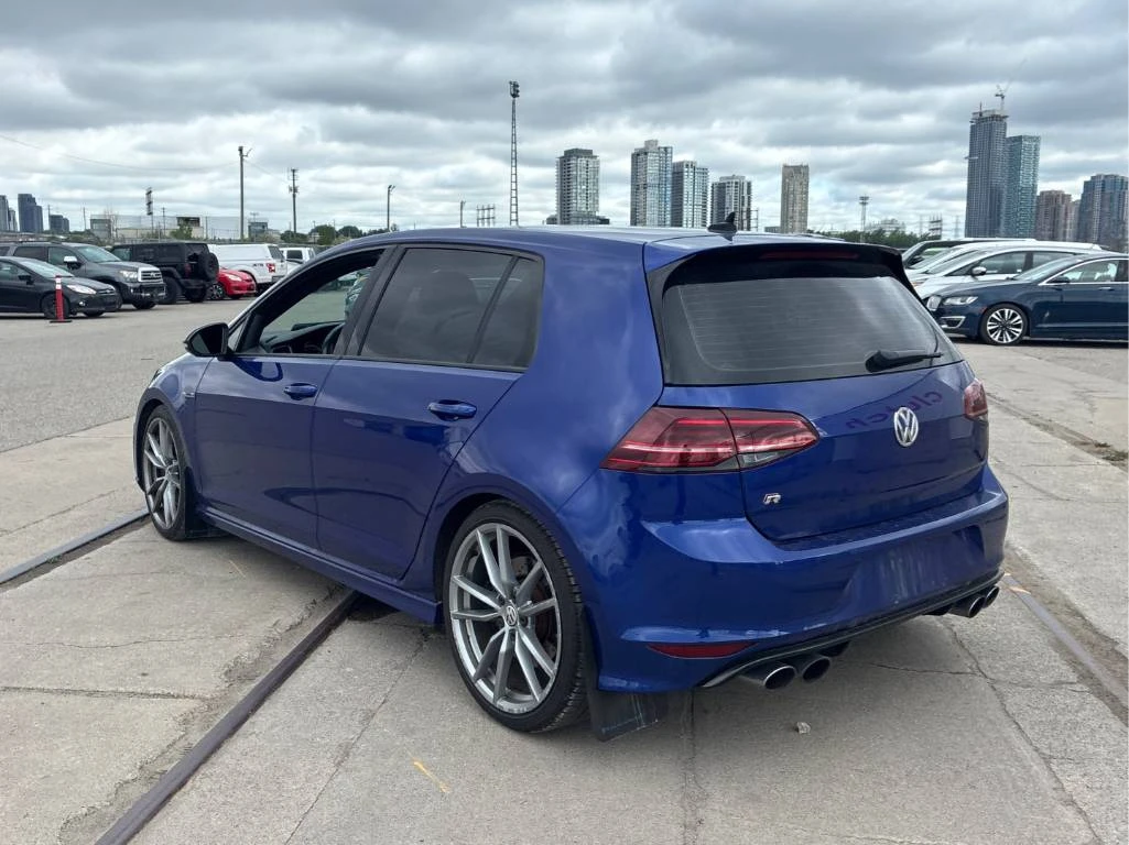 VW Golf R | DISTRONIC | ПОДГРЕВ | CARFAX | + ГУМИ | , снимка 3 - Автомобили и джипове - 54892577