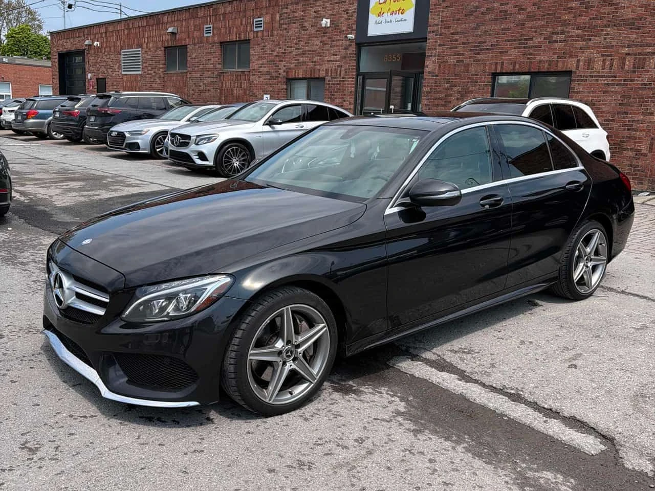 Mercedes-Benz C 300 CARFAX, снимка 2 - Автомобили и джипове - 55134112