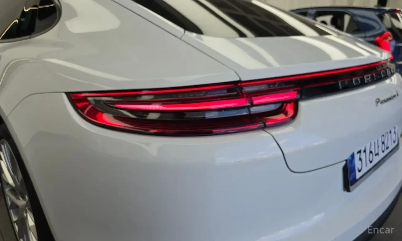 Porsche Panamera 971 3.0 AWD| V6| AWD| LED| NAVI| KAMERA| PDK, снимка 7 - Автомобили и джипове - 55145787
