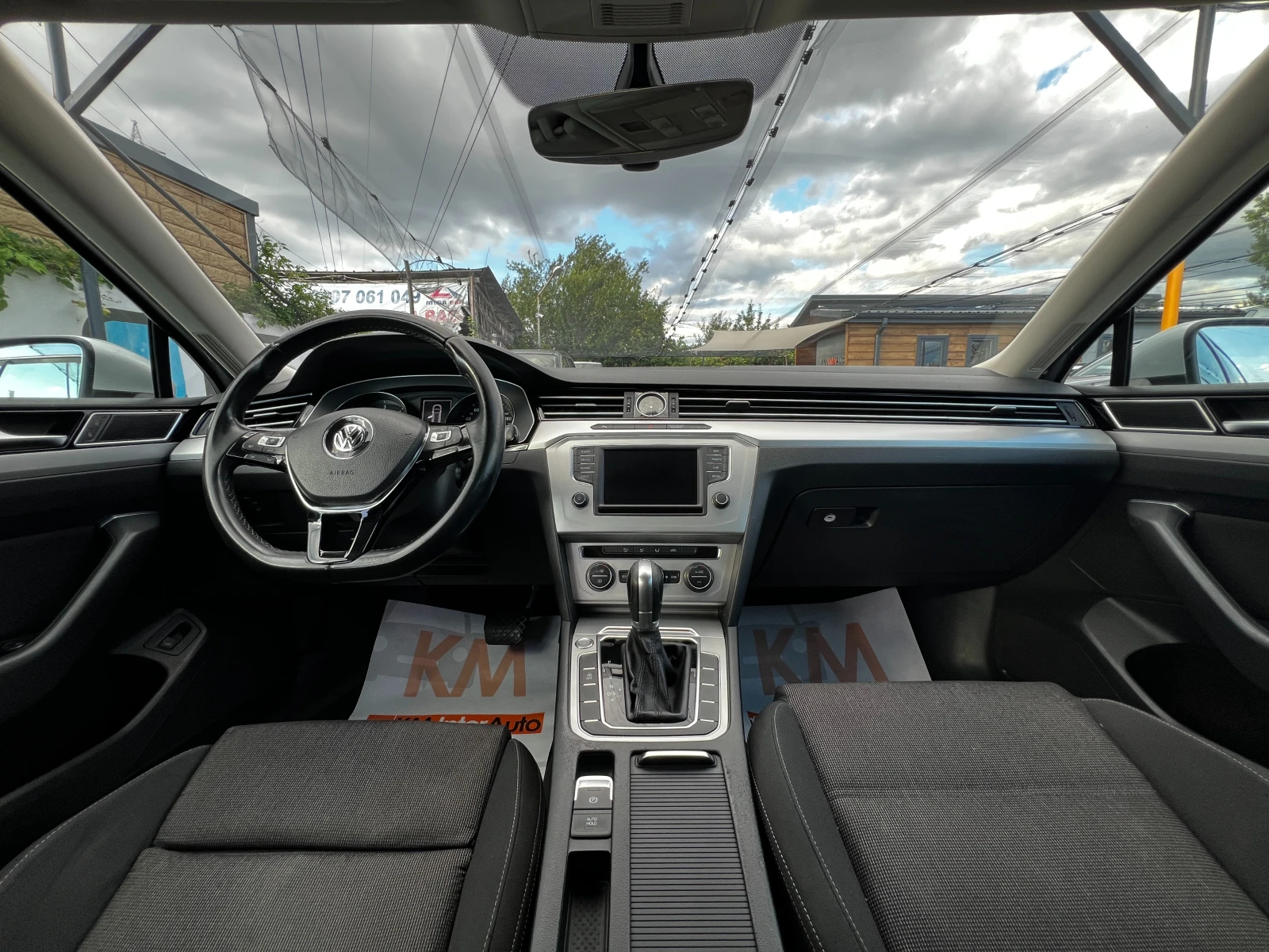 VW Passat 1.6TDI NAVI/LED/EURO-6B/ТОП, снимка 9 - Автомобили и джипове - 55267625