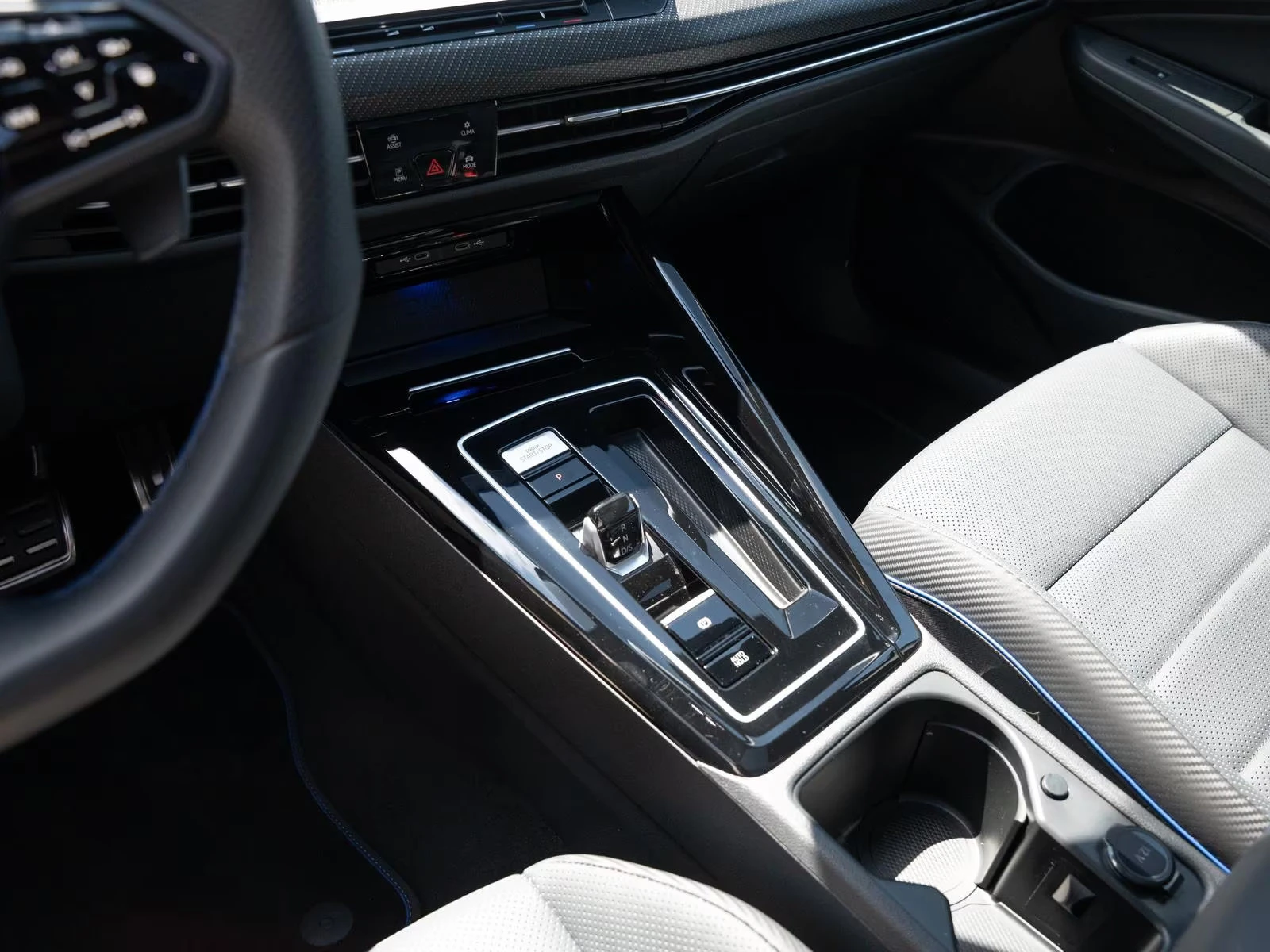VW Golf R PERFORMANCE/320HP/H&K/4X4DSG/PANO/CAM/627z, снимка 11 - Автомобили и джипове - 55380029