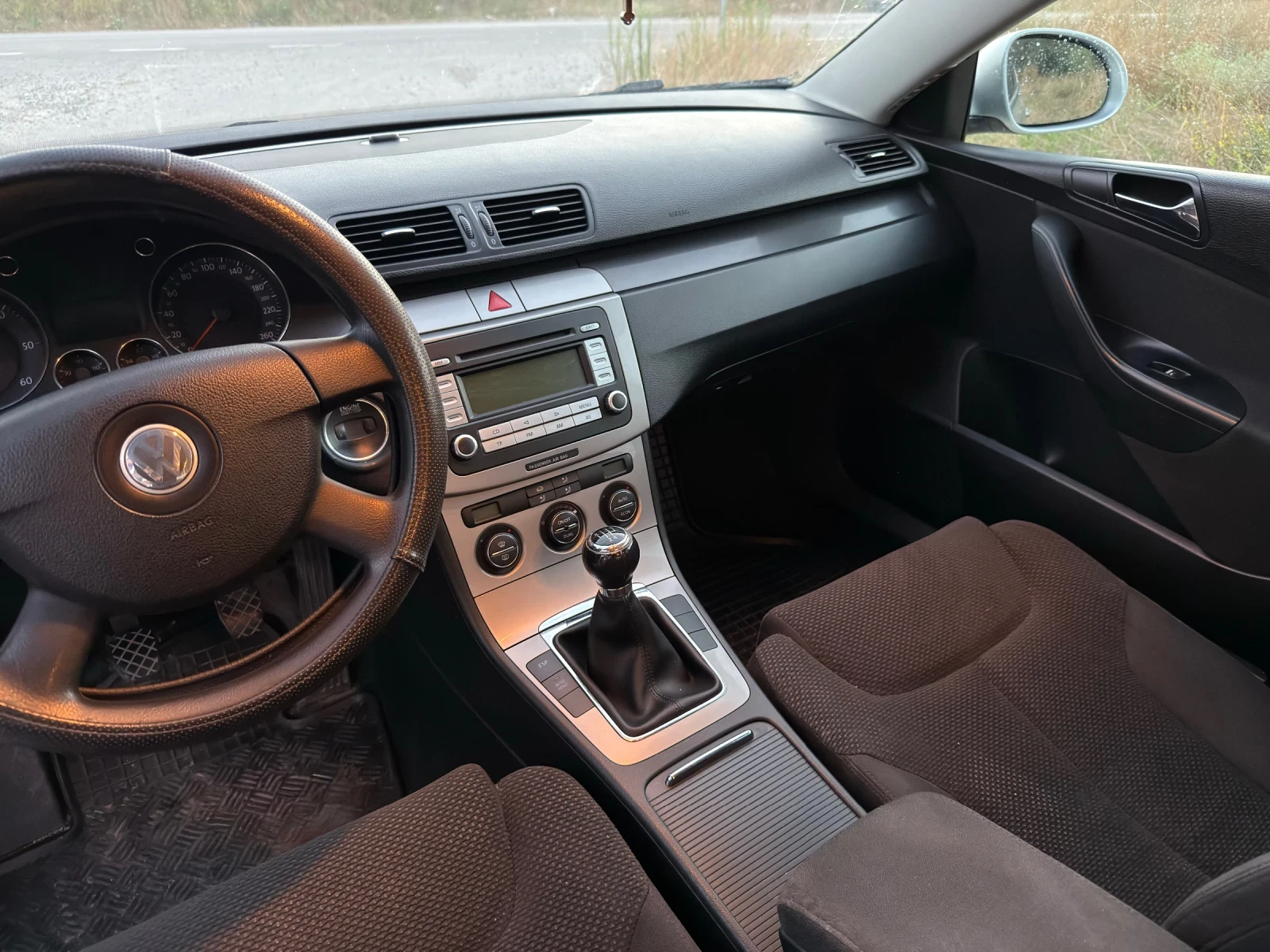 VW Passat, снимка 12 - Автомобили и джипове - 55459070